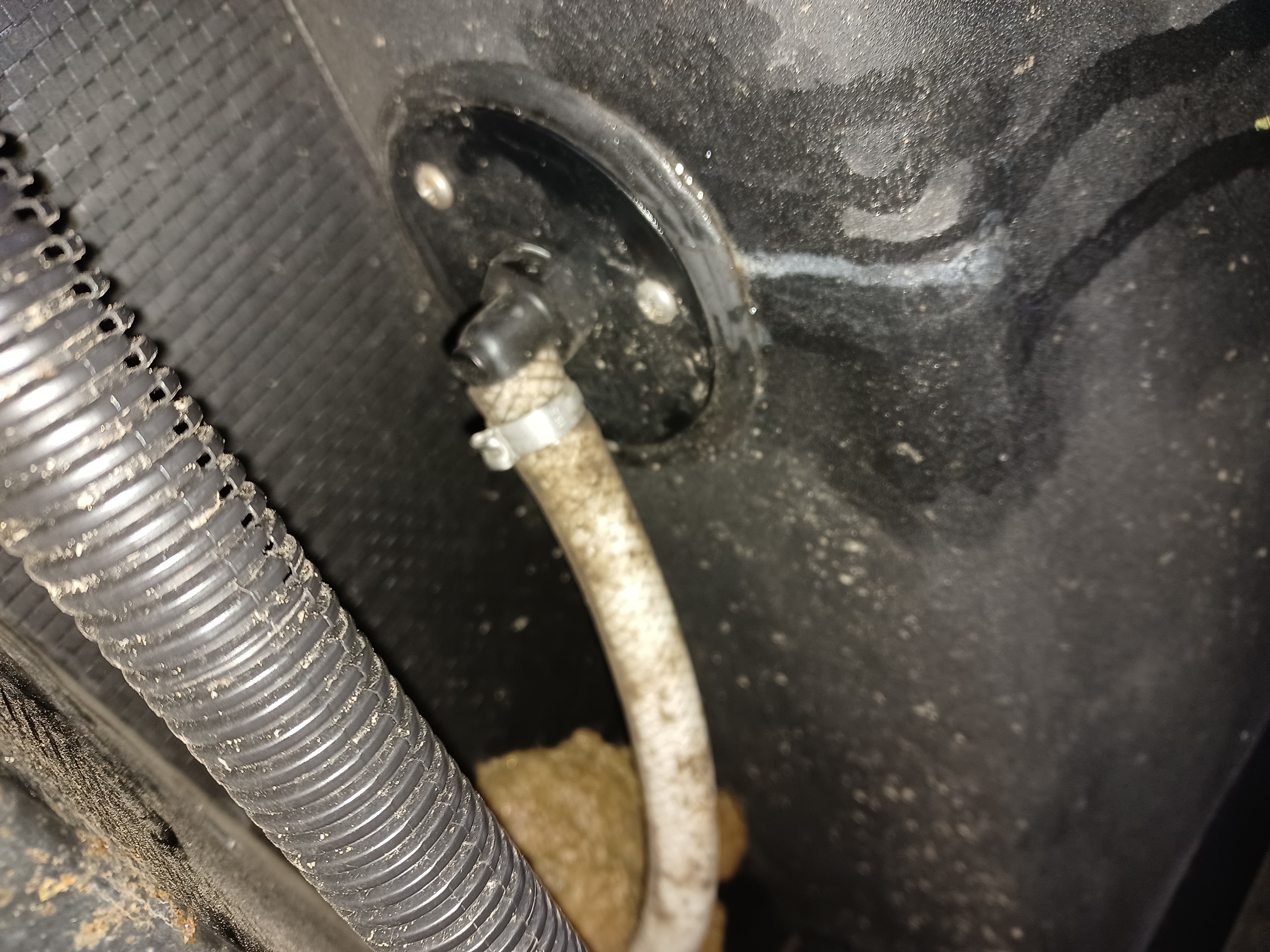 black water tank fitting leak - R-pod Owners Forum